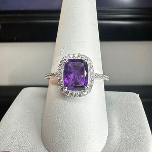 NWOT 9x7mm Radiant cut Amethyst w/ a halo of cz diamonds, sterling silver ring!